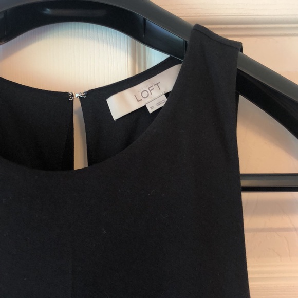 ⭐️ LOFT Black Sleeveless Dress - Picture 4 of 8